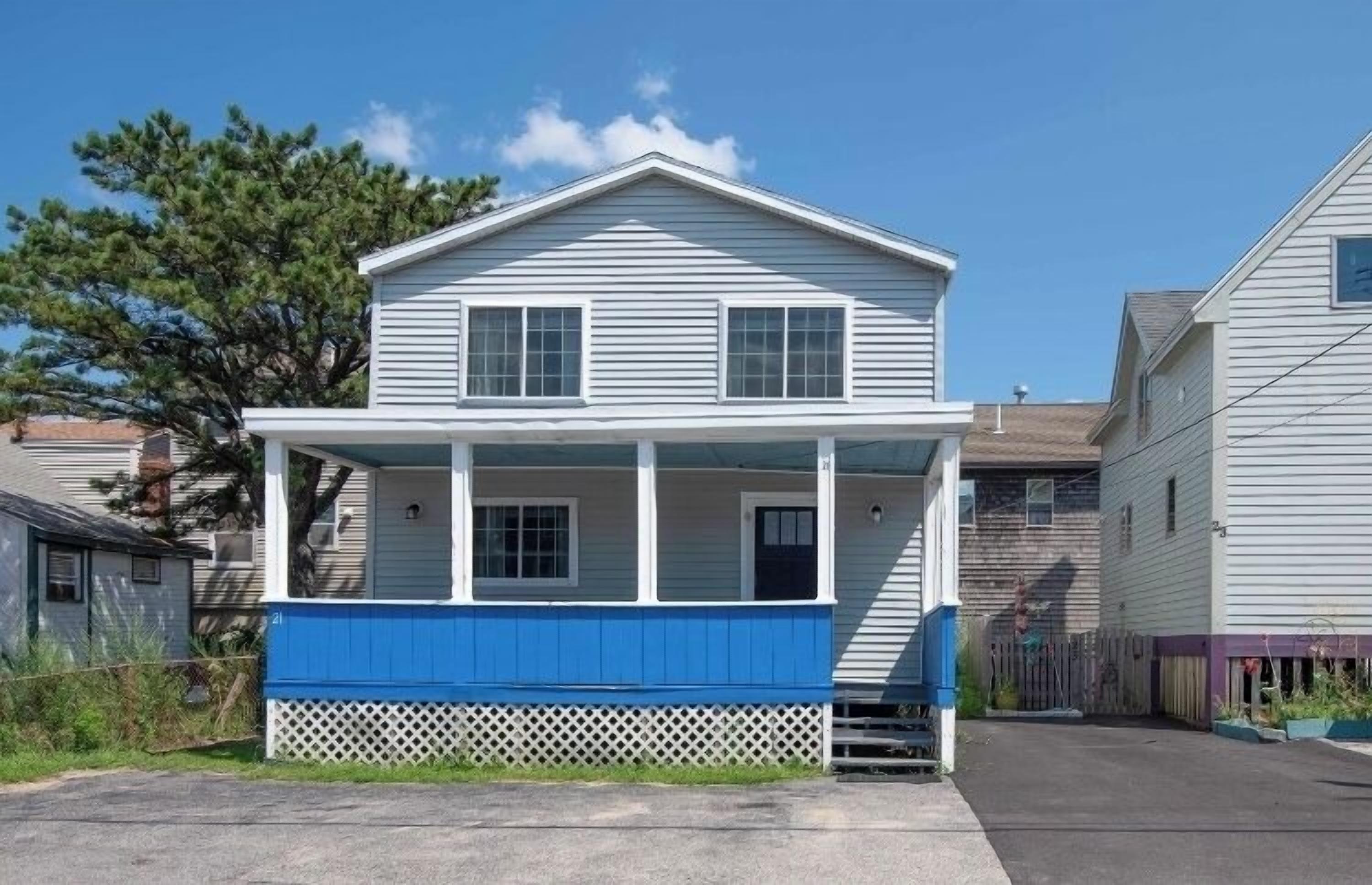 Camp Ellis Beach House, just 100 steps to the beach!  3 BdRm, 1.5 Bath