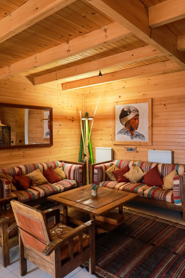 Een dvd-speler en een stereo