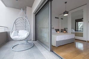 2 Schlafzimmer, schallisolierte Zimmer, Bügeleisen/Bügelbrett