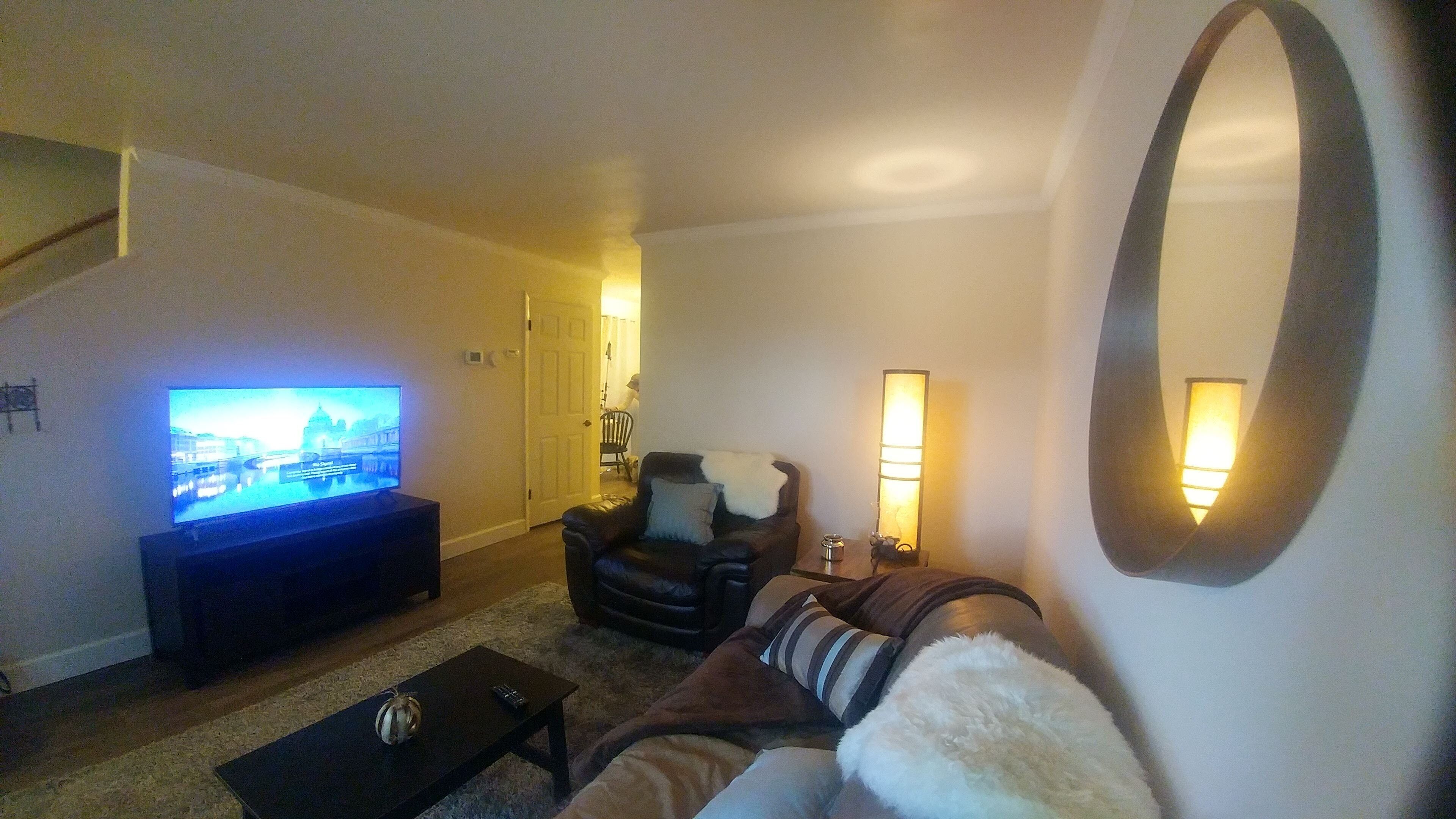 Colorful Quaint 2BR Colorado Condo / included Continental Breakfast!❤