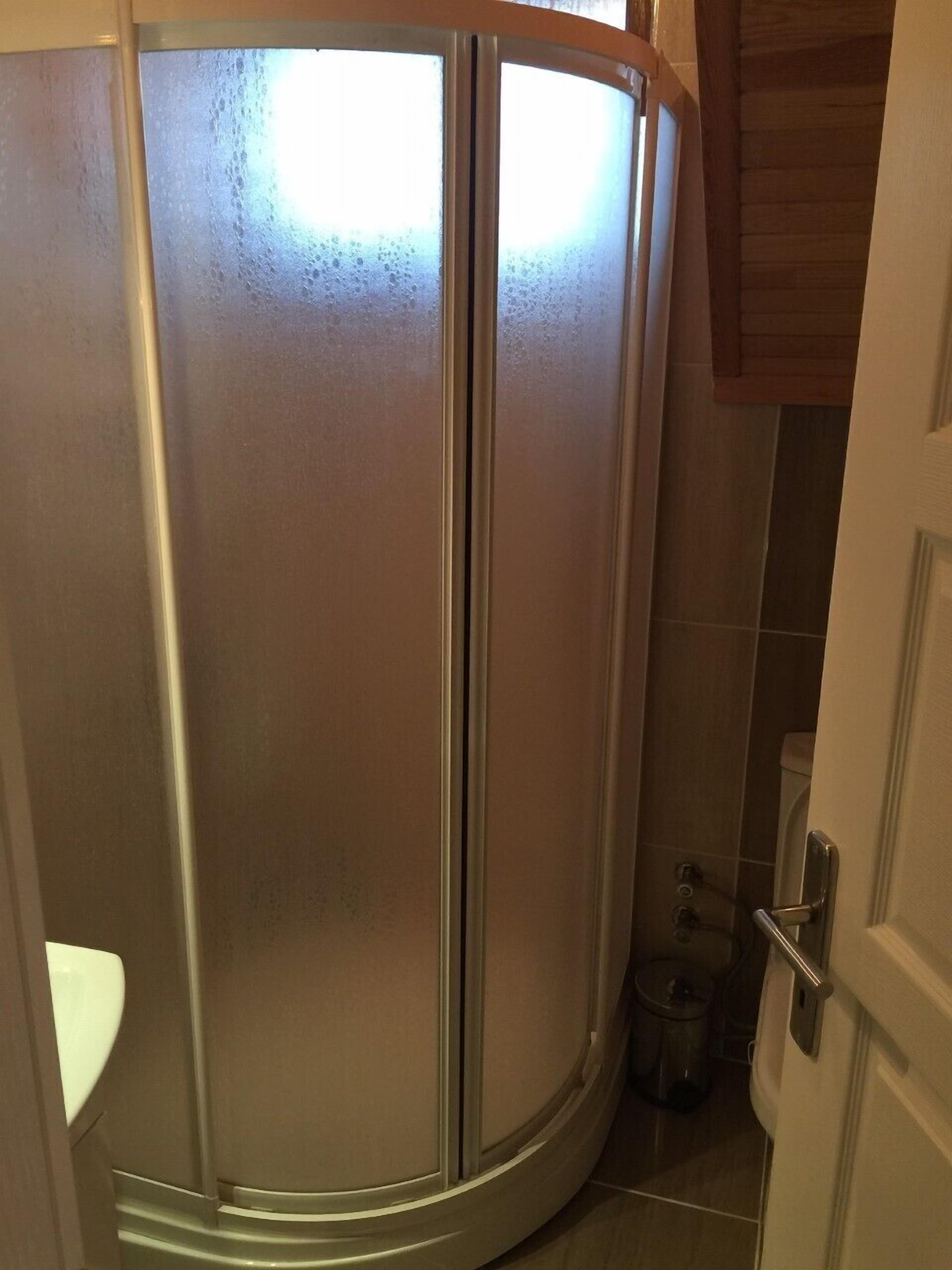 Experience like local: perfect location, warm flat