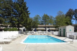 Piscine extérieure