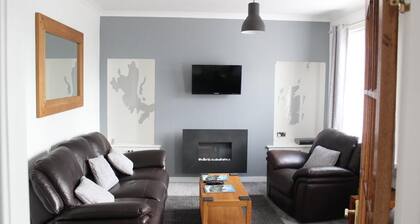 GroĂes 4 Schlafzimmer, 4 Badezimmerhaus in zentralem Portree