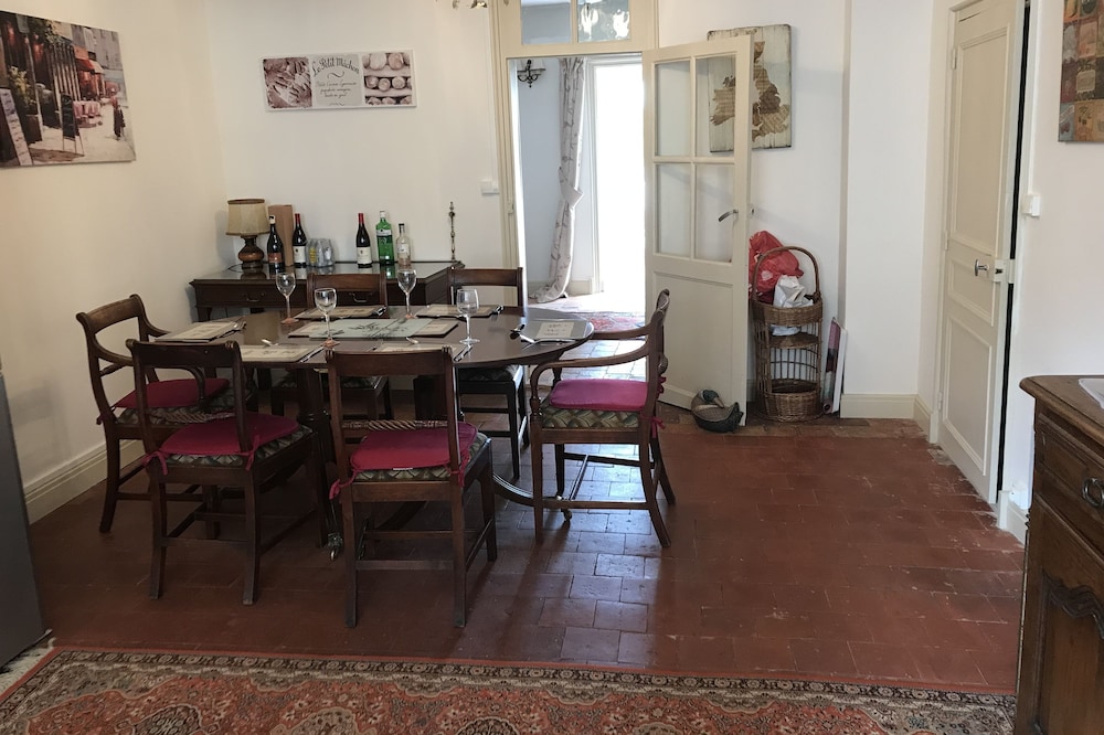 Family home in the heart of Sancerre 2 mins from the French language school