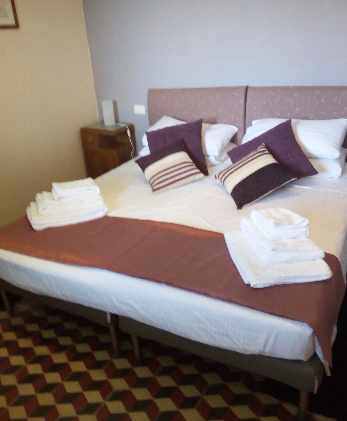 4 bedrooms, iron/ironing board, travel crib, free WiFi