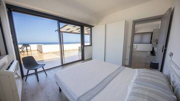 2 slaapkamers, een strijkplank/strijkijzer, reisbedje, gratis wifi