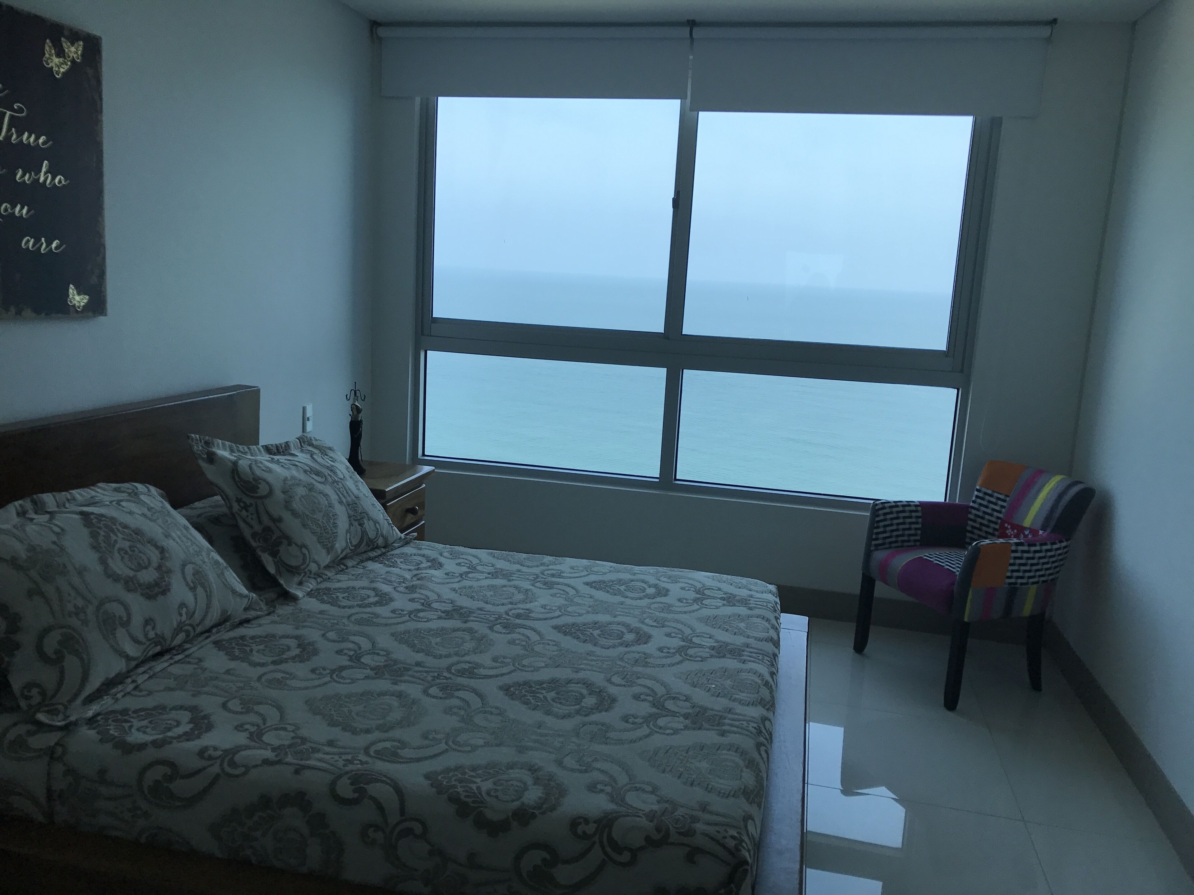 Apartment facing the sea