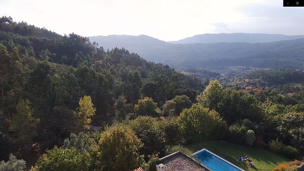 Outdoor pool - Aveleira House, Ponte de Lima (Ponte d eLima)