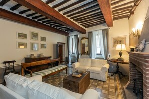 Smart TV, books - Historic home in Montalcino (Montalcino)