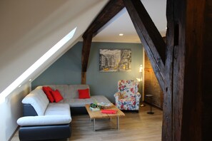 Smart TV, giocattoli, libri