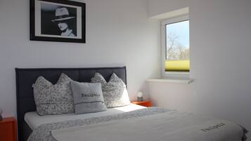 2 dormitorios, cuna de viaje, wifi gratis y ropa de cama