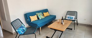 TV, books - Comfortable garden level⭐⭐⭐ between sea and mountains (Prunelli-di-Fiumorbo)