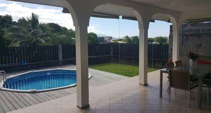 HANIKEA RUHE & POOL ZU HAUSE