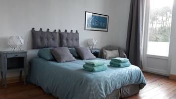 6 bedrooms, iron/ironing board, travel crib, WiFi