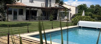 Agréable maison en Luberon avec piscine, France
