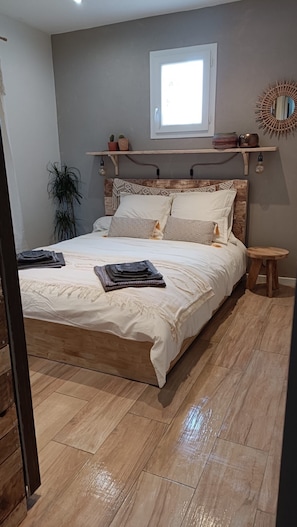 4 habitaciones, wifi y ropa de cama