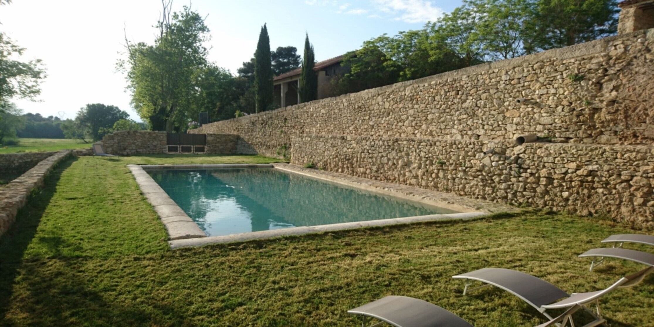 18th century provencal country house in the Luberon Natural Park