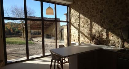 Bastide provençale du XVIIIe au sein du parc naturel du Lubéron