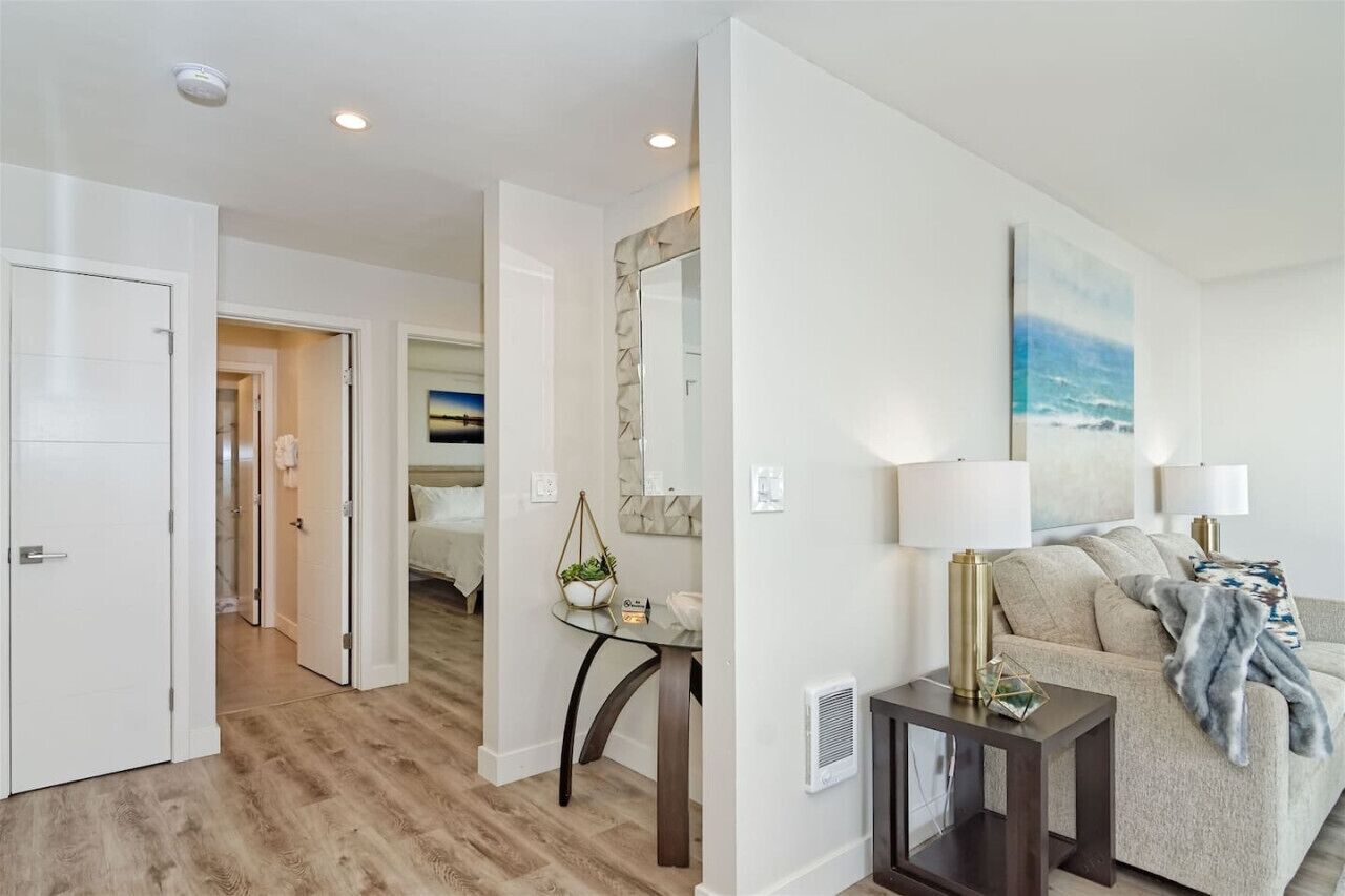 2 habitaciones, escritorio, tabla de planchar con plancha y wifi 