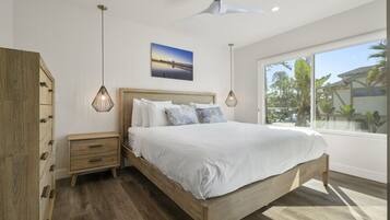 2 bedrooms, desk, iron/ironing board, WiFi