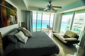 4 habitaciones, tabla de planchar con plancha, wifi y ropa de cama 