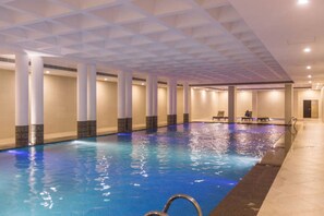 Piscine extérieure, piscine chauffée