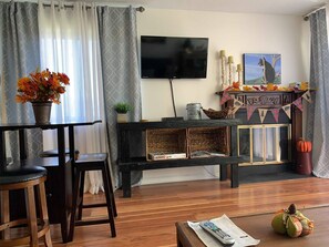 Interior - Baby Bear HideAway (Gatlinburg)