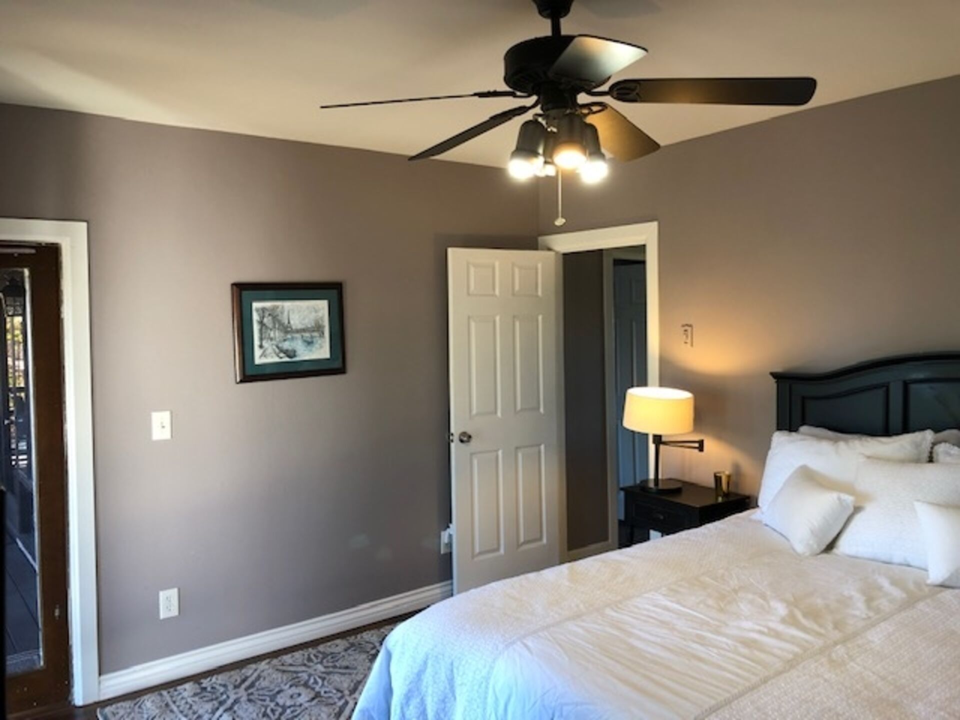 Just 3 miles to the beach!