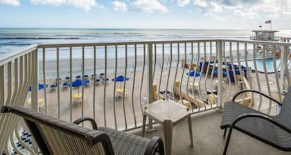 Daytona 500 Weekend Feb. 13-18, 2020 ~ 2 BR / 1 Bath Oceanfront Villa