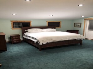 4 bedrooms, iron/ironing board, travel cot, free WiFi