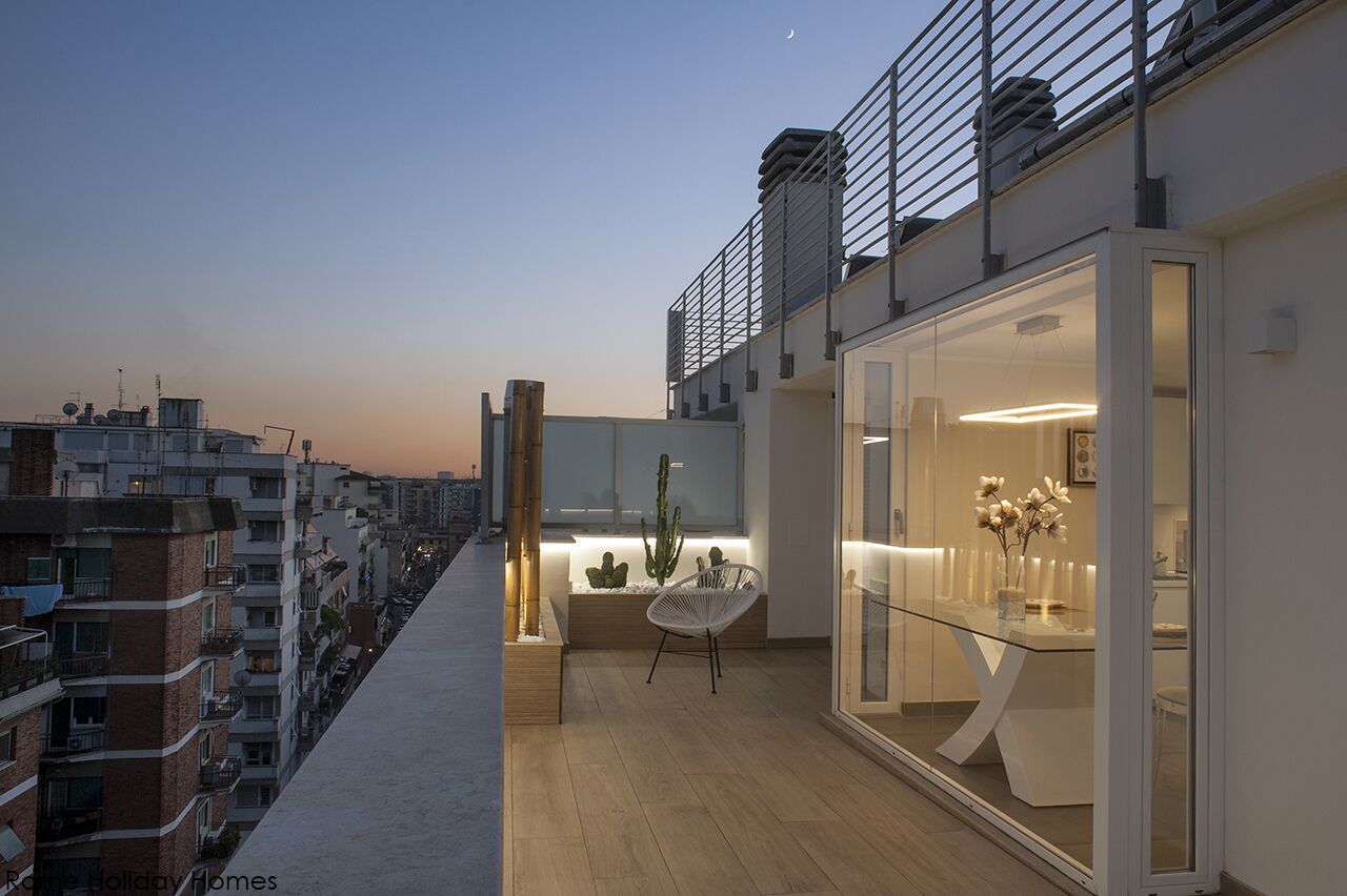 Penthouse with panoramic rooftop and an amazing view - Rome Holiday Homes