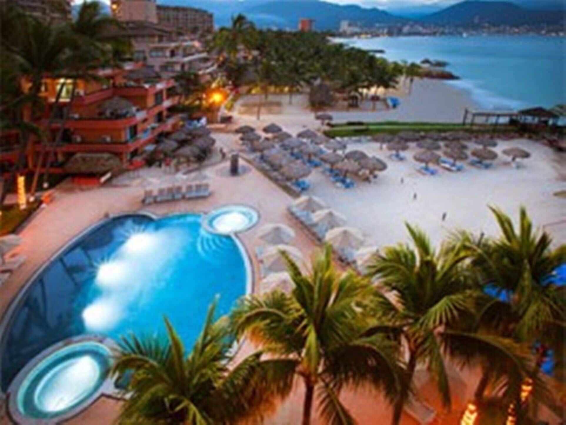 Beachfront 4-Star Condo on Banderas Bay in Puerto Vallarta