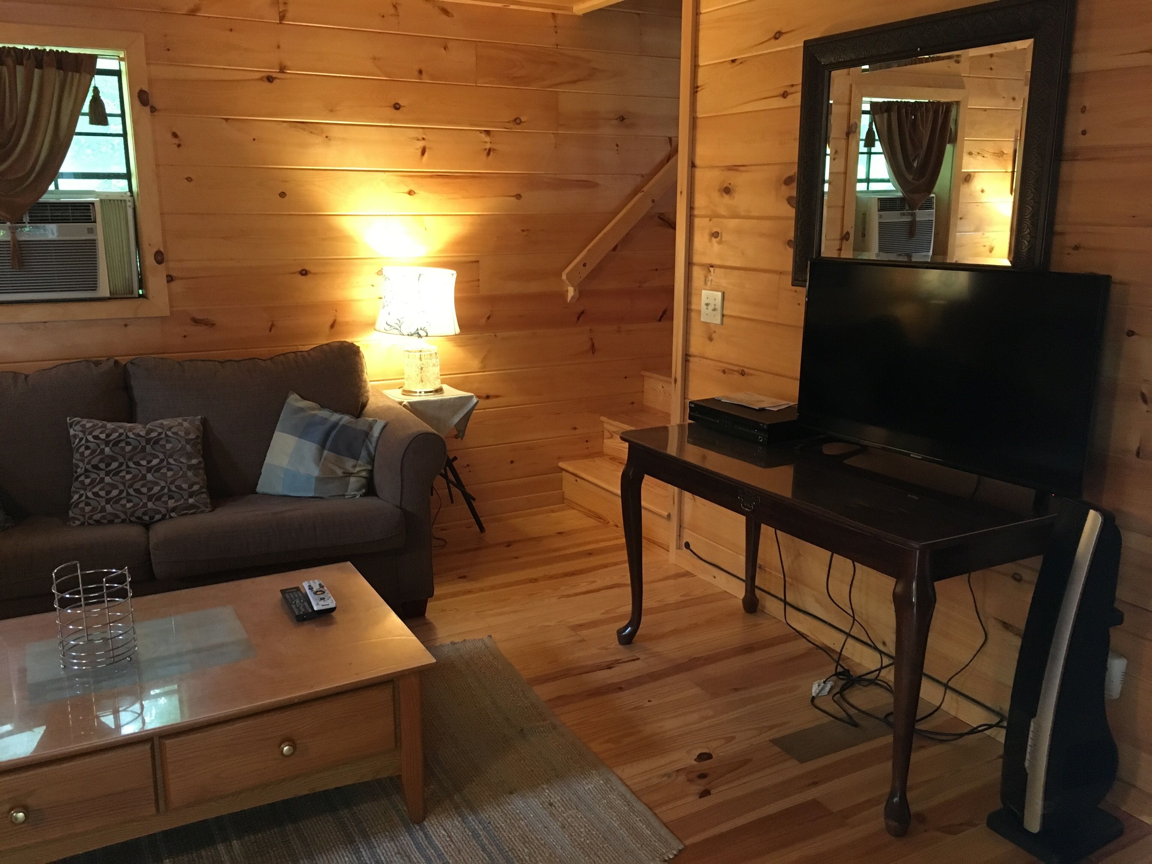 Gorgeous Cabin For On Lakefront Property! - Ithaca, NY