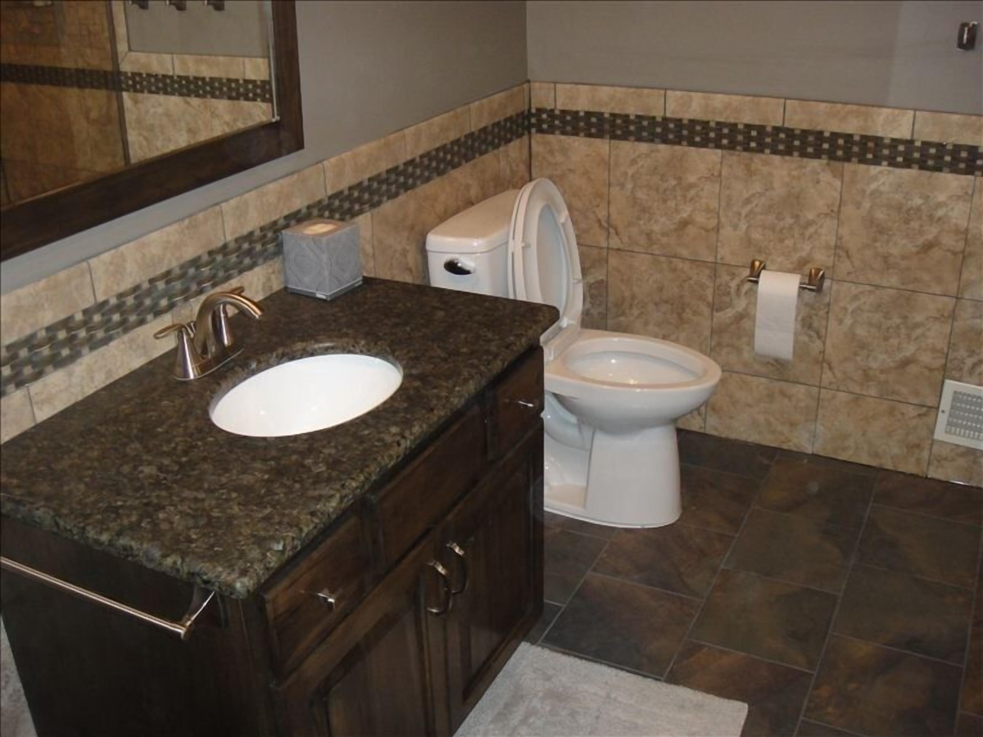 Private Lakefront Home on Peninsula of Pristine Big Bass Lake