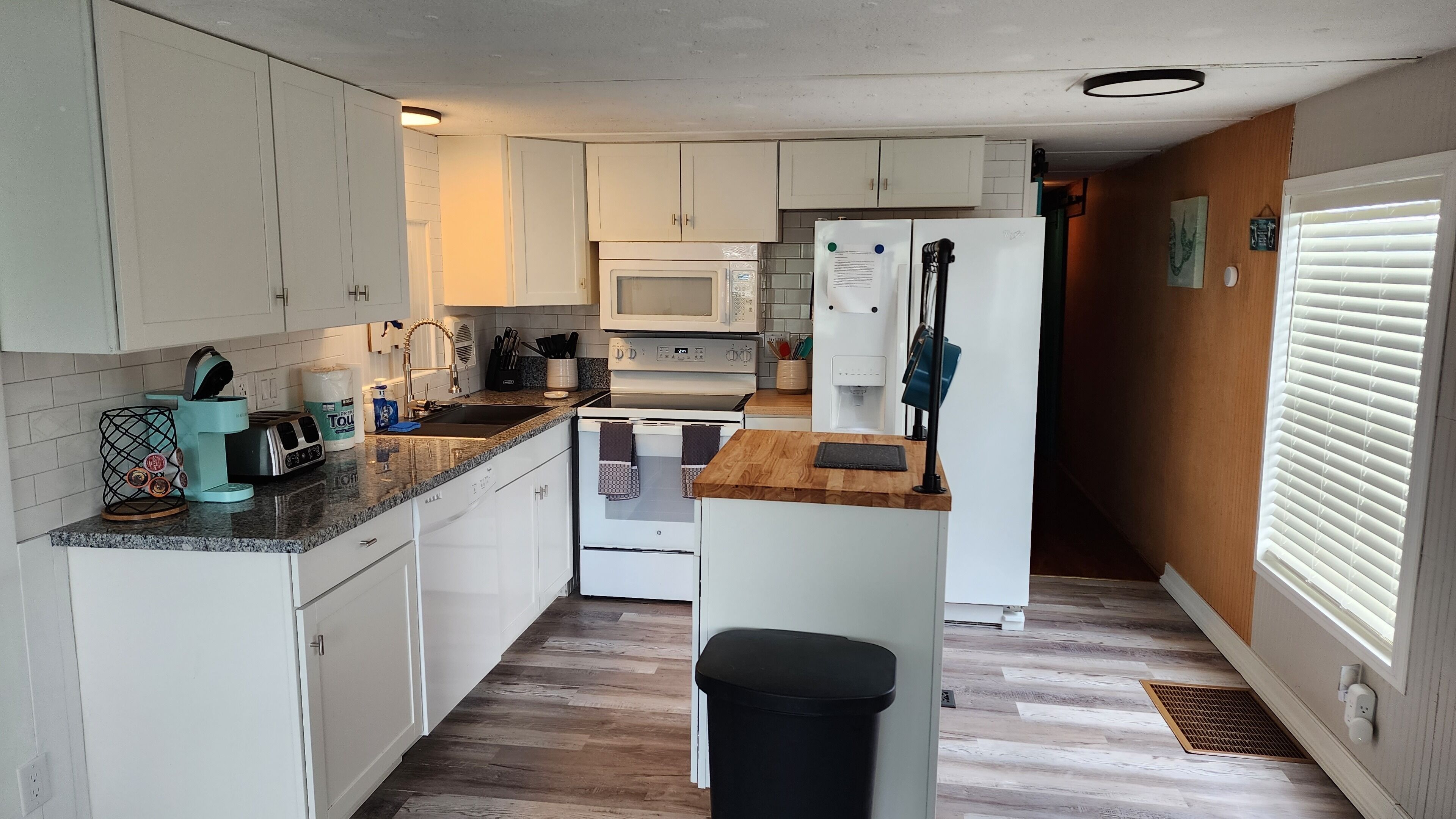 Cottage on deep water canal with direct access to the Gulf of Mexico