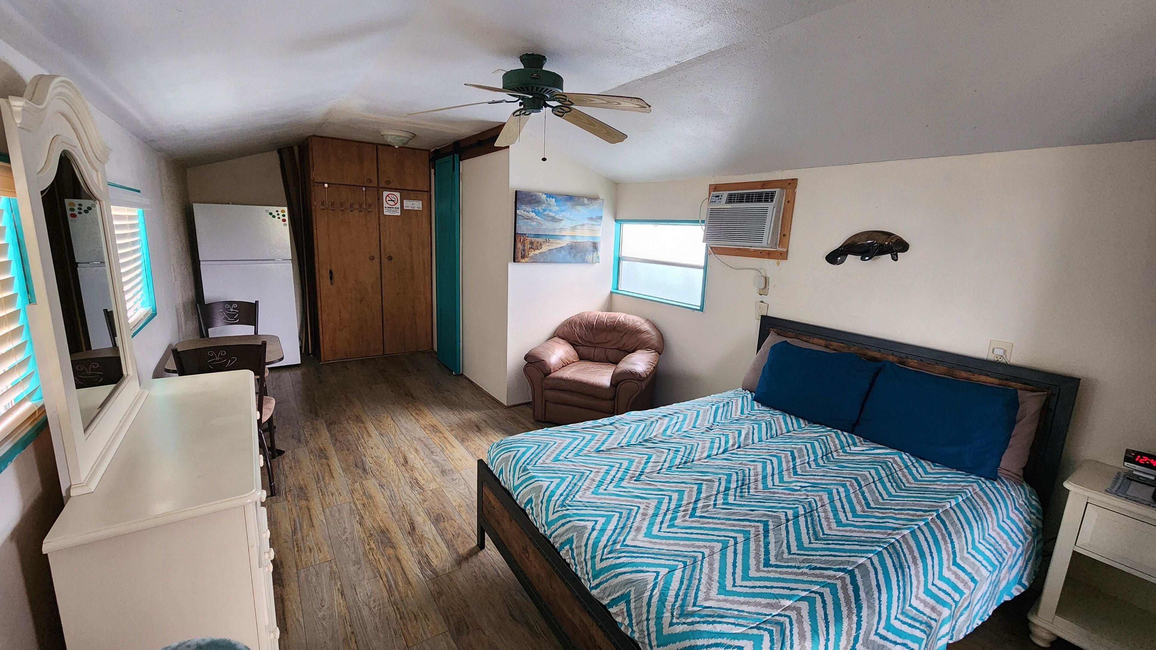 Cottage on deep water canal with direct access to the Gulf of Mexico