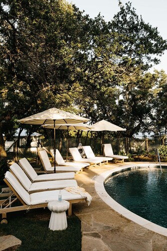 Luxury Retreat | Saltwater Pool | Onsite Restaurant