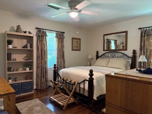 2 chambres, fer et planche à repasser, Wi-Fi gratuit, draps fournis