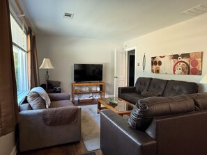 Smart TV, books, stereo