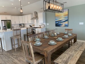 Dining - Steps to Beach*Private Heated Pool*Elevator* Jennette's Pier (Nags Head)