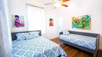 3 bedrooms, desk, iron/ironing board, travel crib