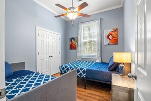 3 bedrooms, desk, iron/ironing board, travel cot