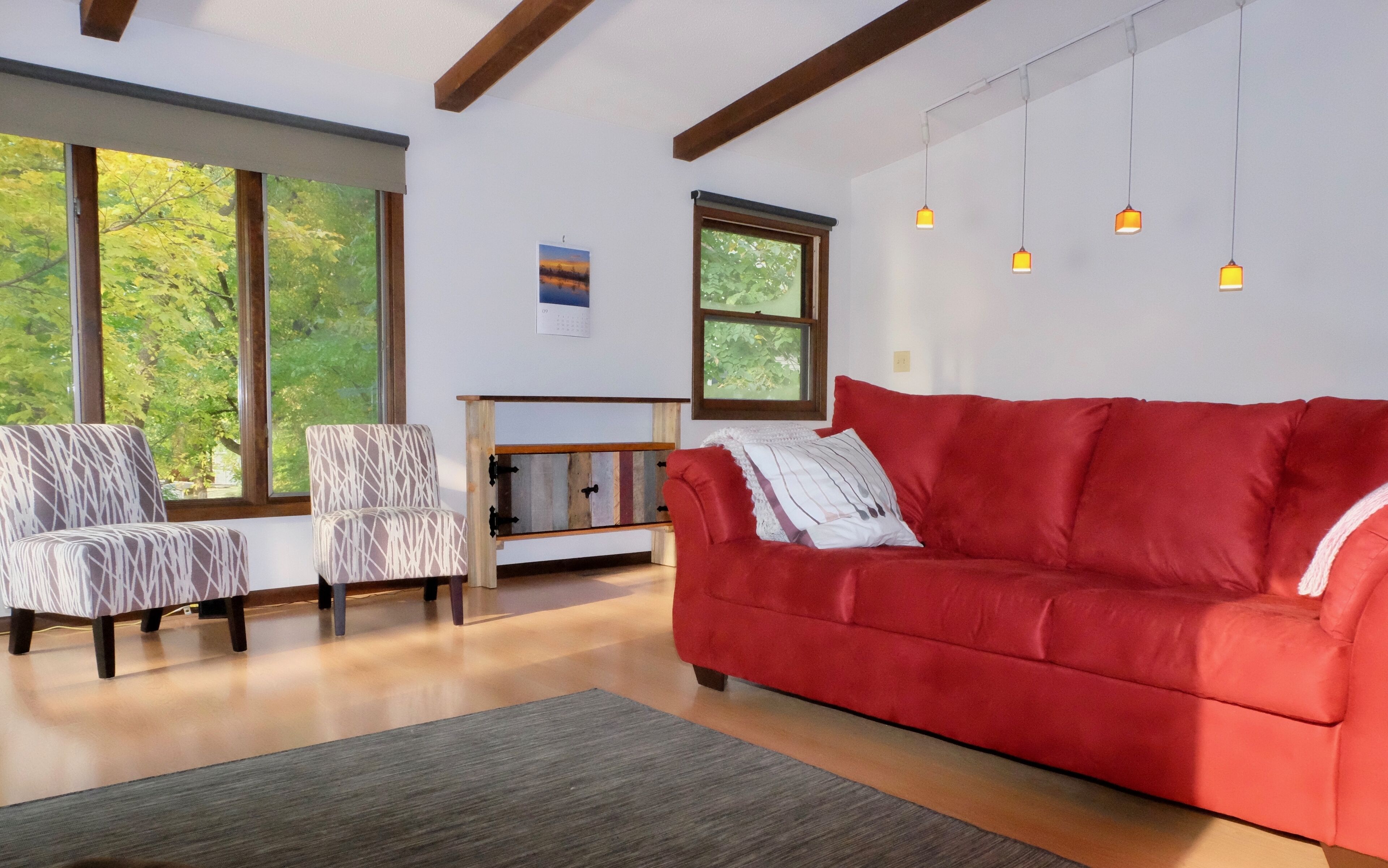 Charming Lake House on Cross Lake - only 70 miles from the Twin Cities