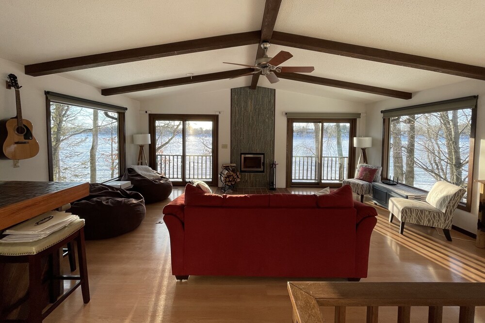 Charming Lake House on Cross Lake - only 70 miles from the Twin Cities