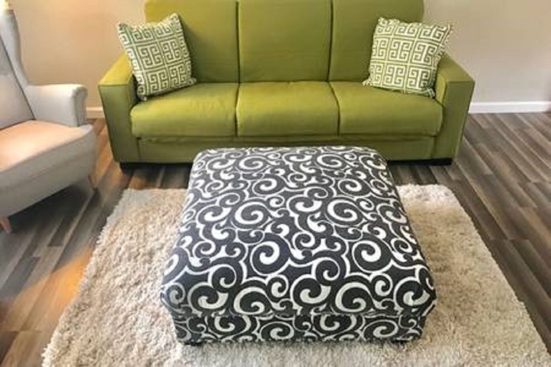 Cute, cozy remodeled duplex in a great neighborhood, perfect bay area location!