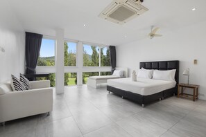 5 Schlafzimmer, Zimmersafe, Schreibtisch, Bügeleisen/Bügelbrett