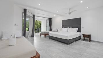 5 bedrooms, in-room safe, desk, iron/ironing board