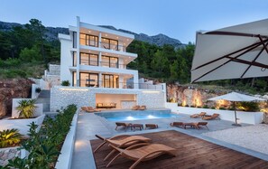 Pool - Soho Brela Deluxe Seaview Apartment-E (Brela)