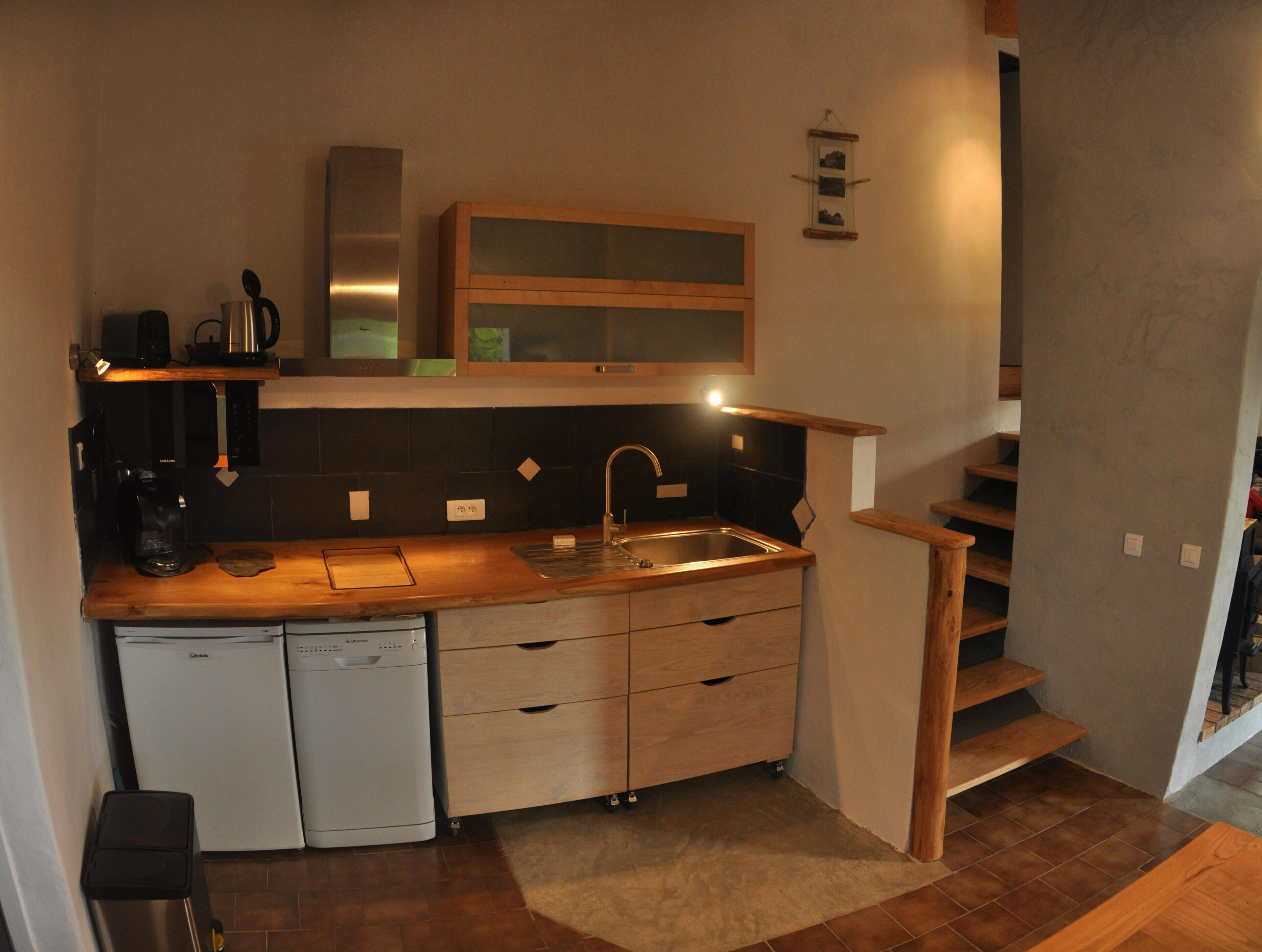 Old, renovated Cévennes farmhouse dependence on a wild and privileged site