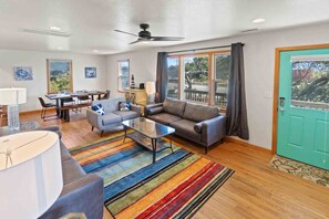 Fernseher, DVD-Player, Bücher